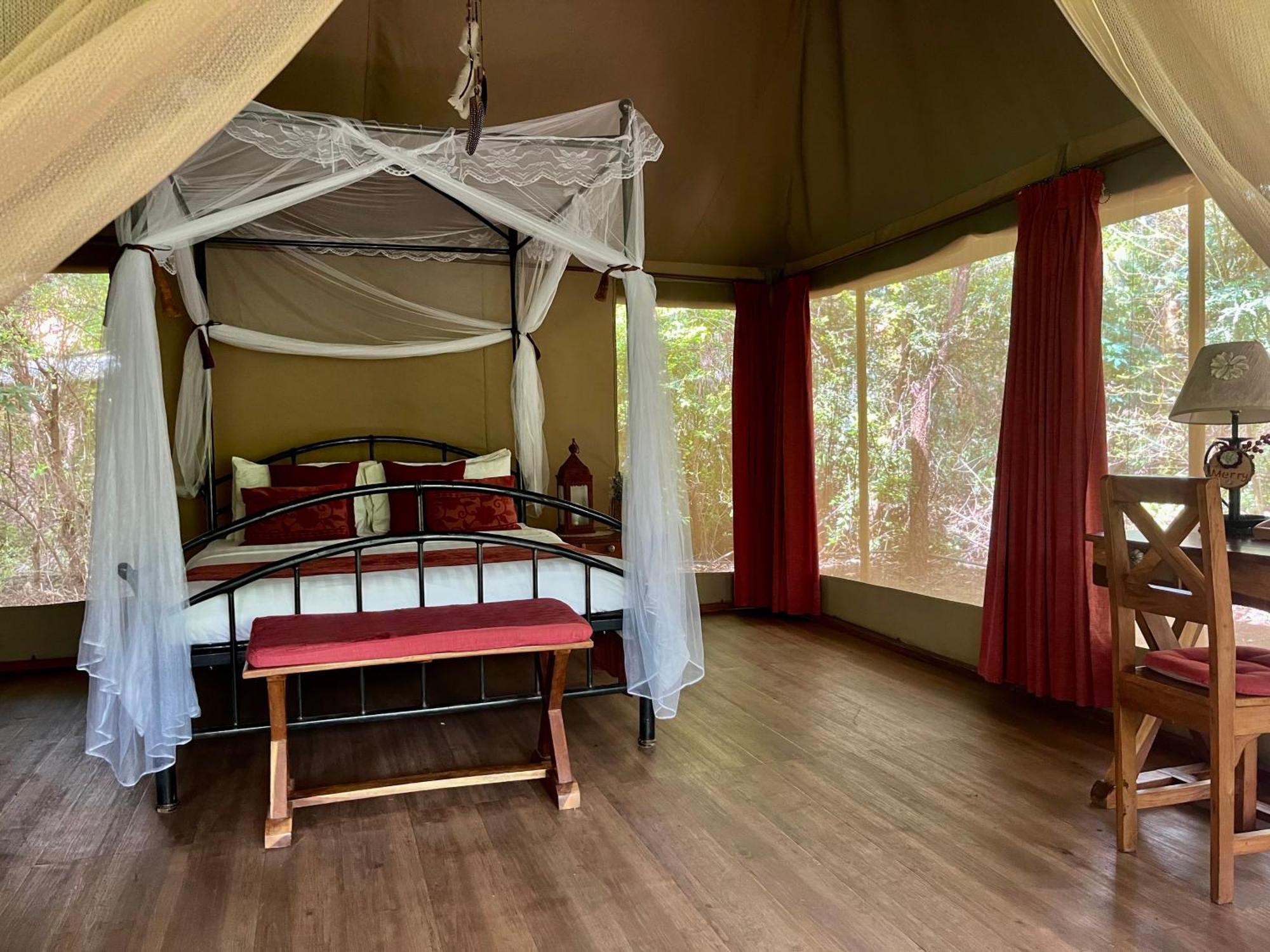 Ikweta Safari Camp Ξενοδοχείο Maua Εξωτερικό φωτογραφία