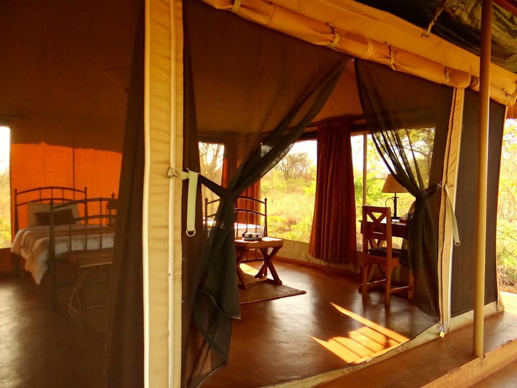Ikweta Safari Camp Ξενοδοχείο Maua Εξωτερικό φωτογραφία