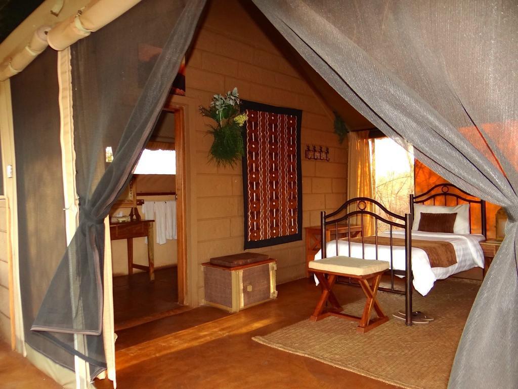 Ikweta Safari Camp Ξενοδοχείο Maua Εξωτερικό φωτογραφία